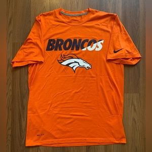 Nike Men's Denver Broncos Football Shirt - MEDIUM - Orange Dri Fit Tee NFL Top